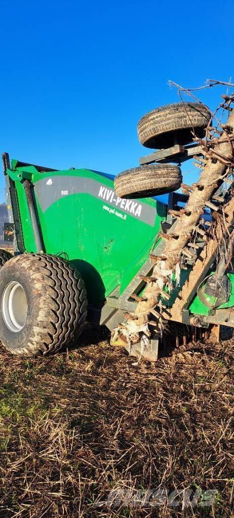 Kivi-Pekka KP 7 FD أَدَاةٌ لِجمع الحجارة