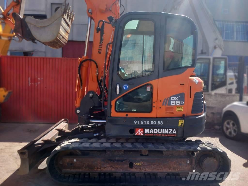 Doosan DX 85 R-3 حفارات وسط 7 طن - 12 طن