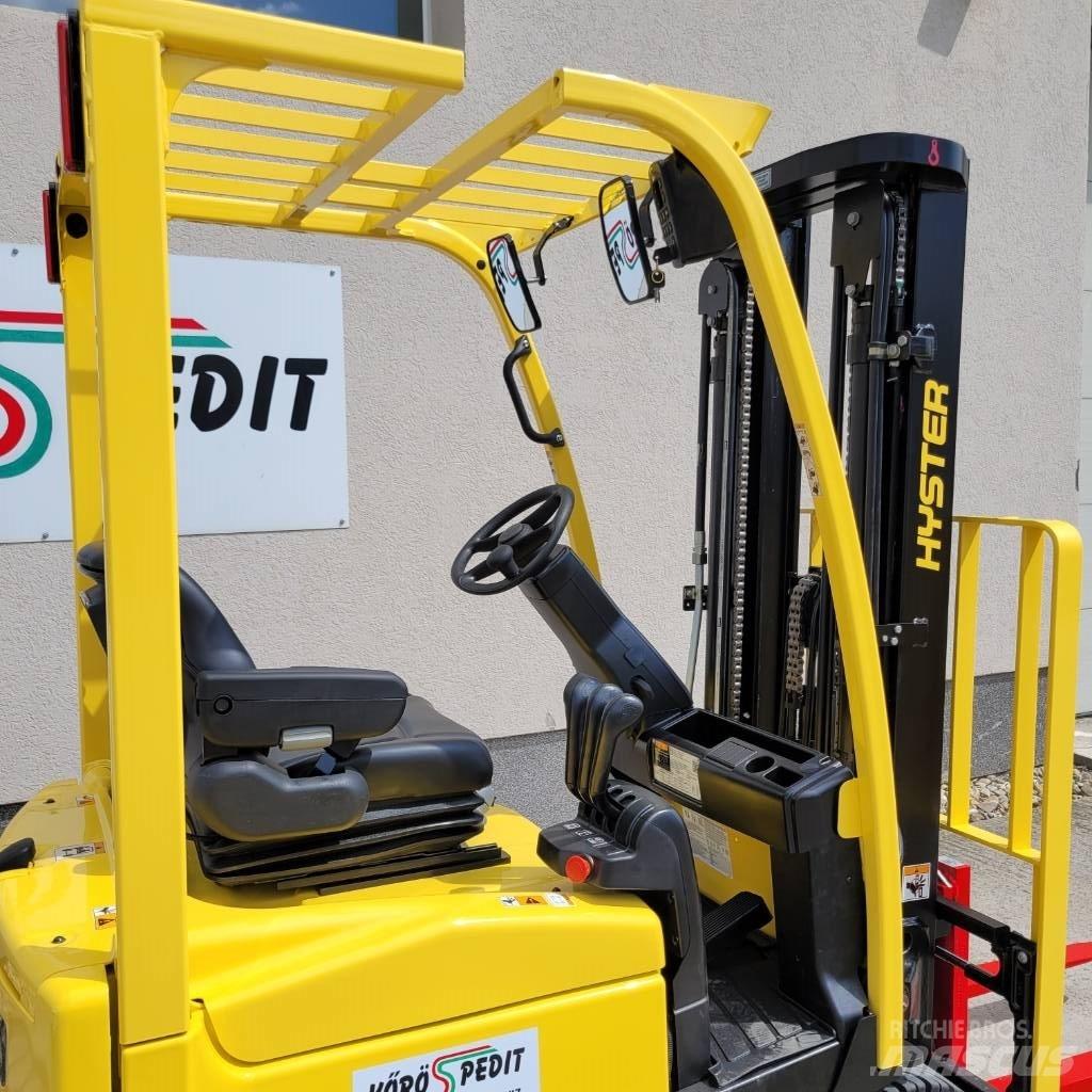 Hyster A 1.3 XNT شاحنات ذات رافعات شوكية تعمل بالكهرباء