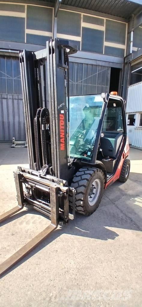 Manitou MSI 30 D شاحنات الديزل