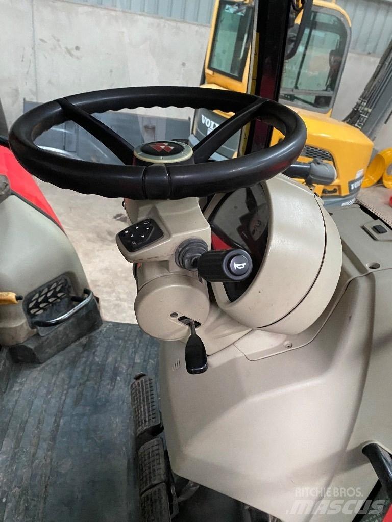 Massey Ferguson 7618 الجرارات