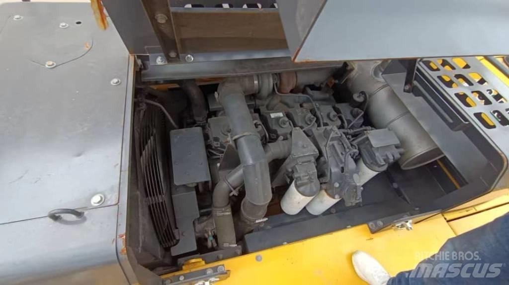 Komatsu PC 400-7 حفارات زحافة
