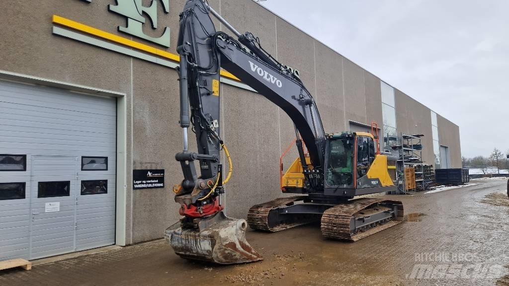 Volvo EC 250 EL حفارات زحافة