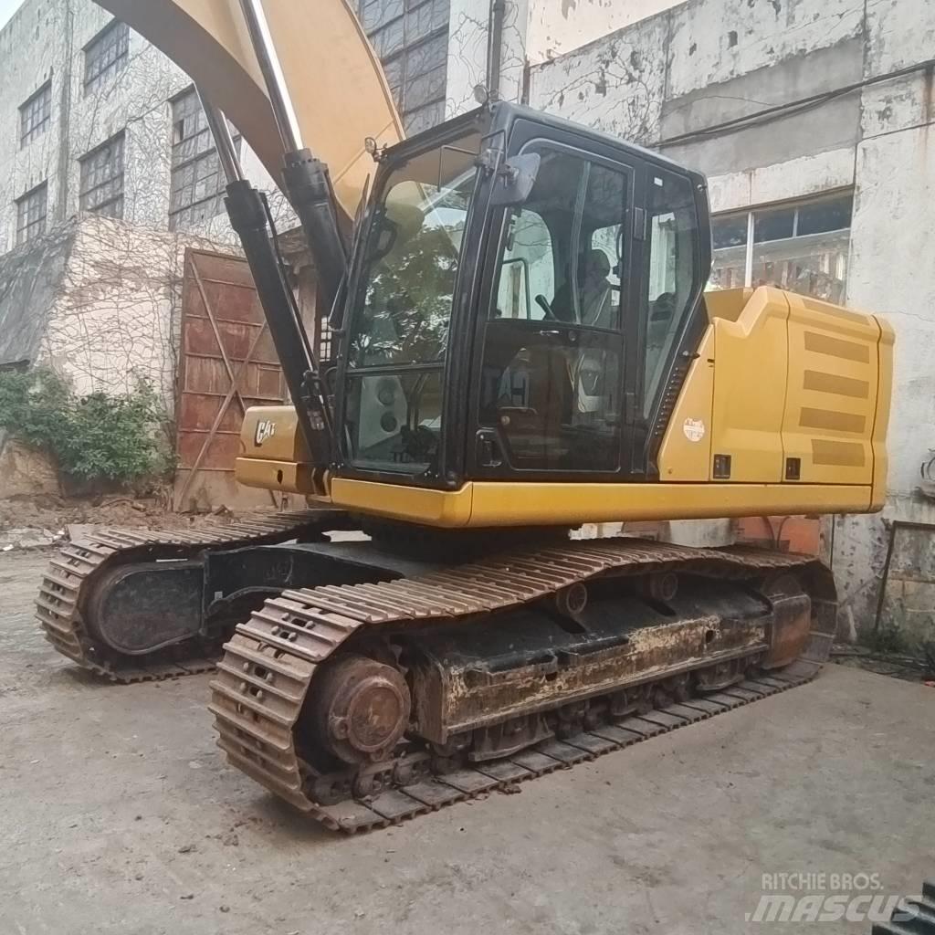 CAT 330GC حفارات زحافة