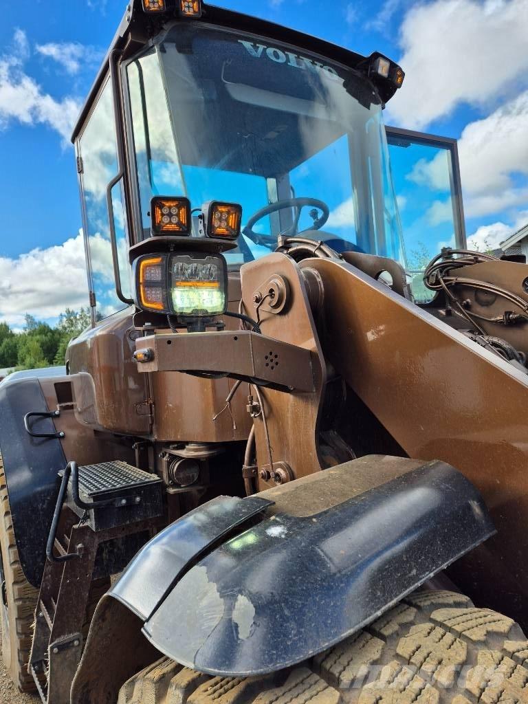 Volvo L 70 E لوادر بعجل