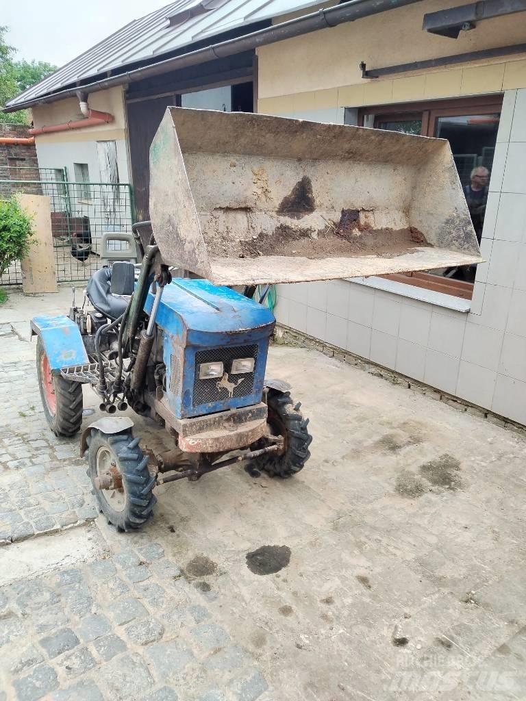  Zemědělský traktor الجرارات
