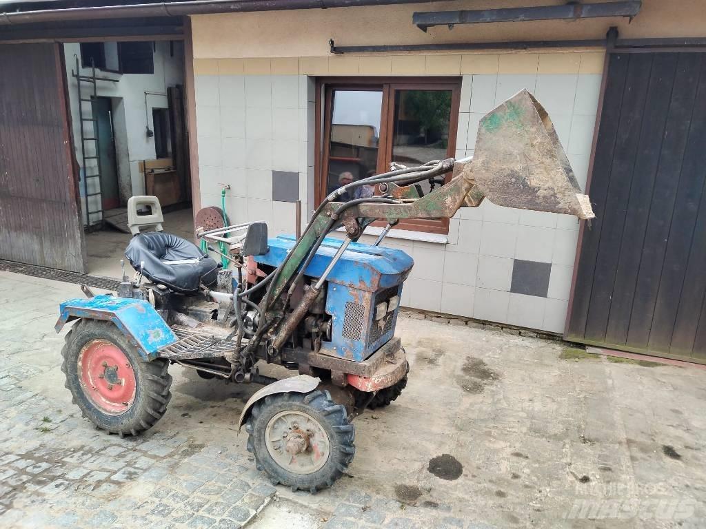  Zemědělský traktor الجرارات