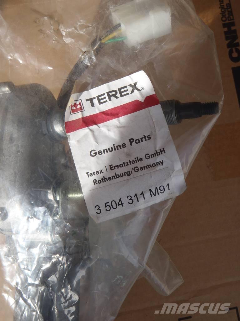 Fermec 860 إلكترونيات