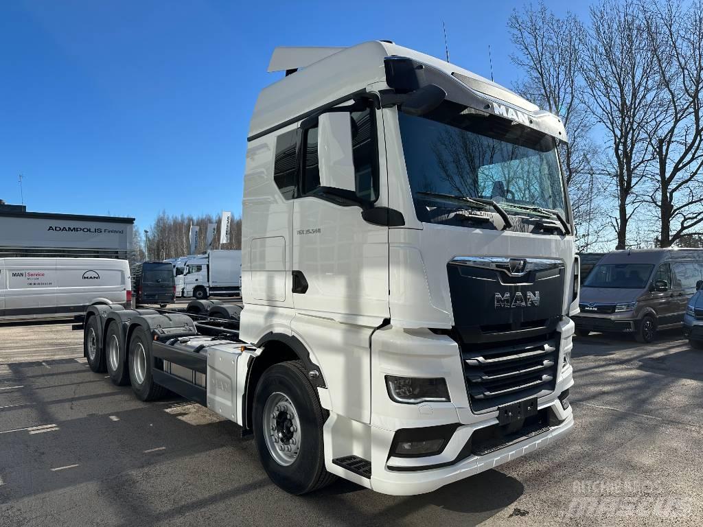 MAN TGX 35.540 8X4-4 شاحنات بمقصورة وهيكل