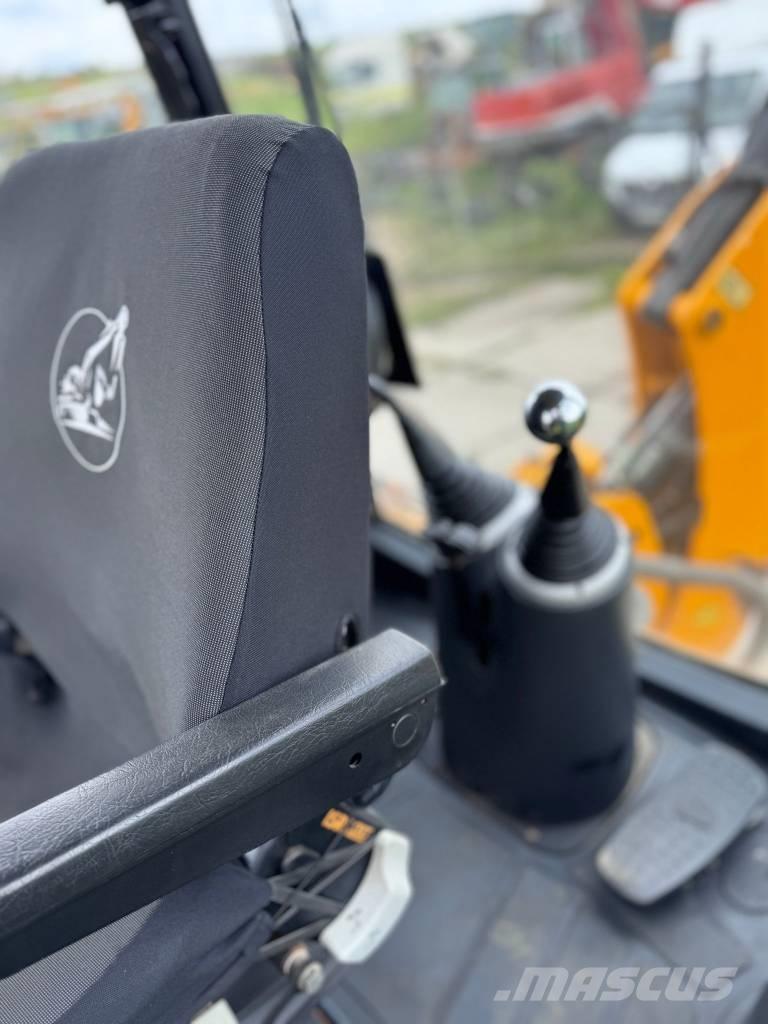 JCB 3CX لوادر ذات جرافات عكسية