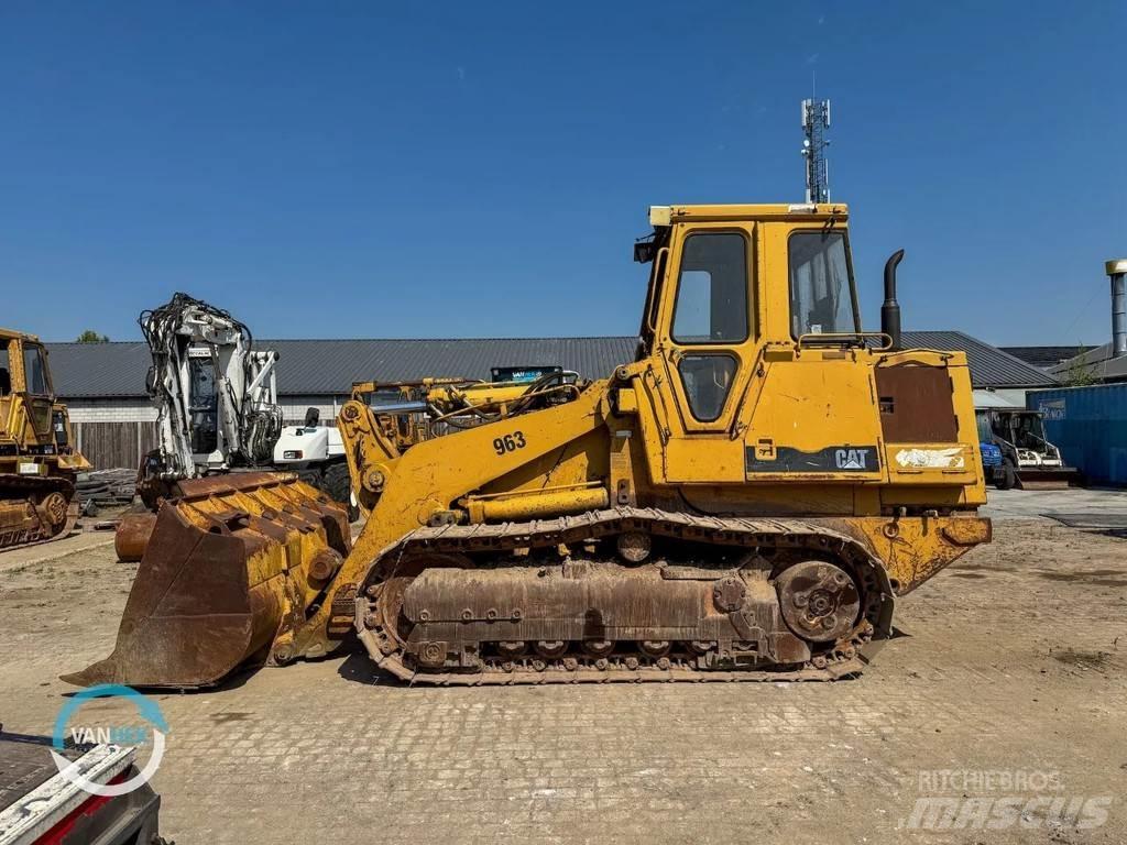 CAT 963 لوادر زحافة