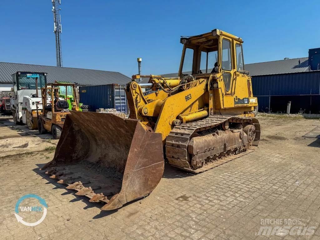 CAT 963 لوادر زحافة