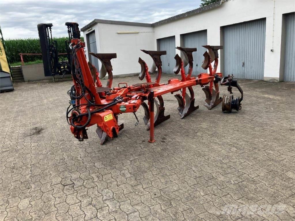 Kuhn Varimaster محاريث تقليدية