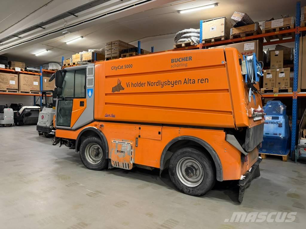 Bucher CityCat 5000 كناسات