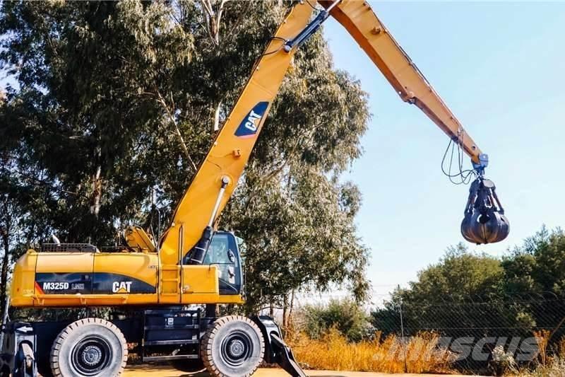 CAT M325 حفارات صغيرة أقل من 7 طن (حفارات صغيرة)