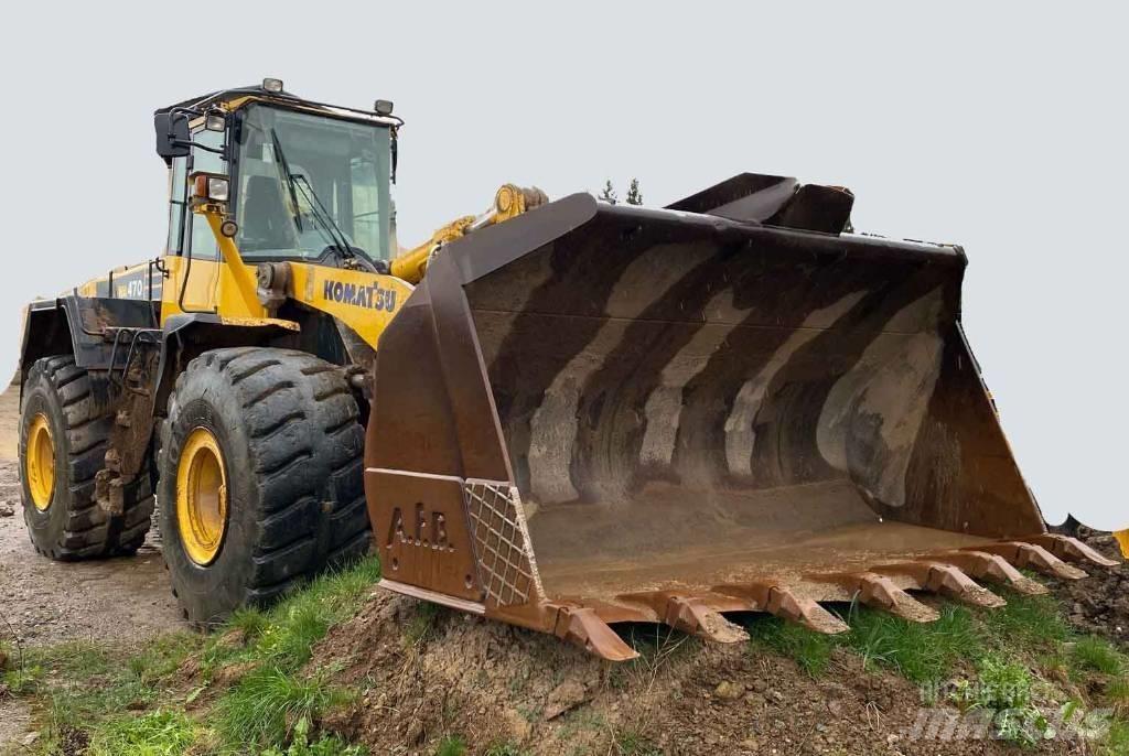 Komatsu WA 470-6 لوادر بعجل