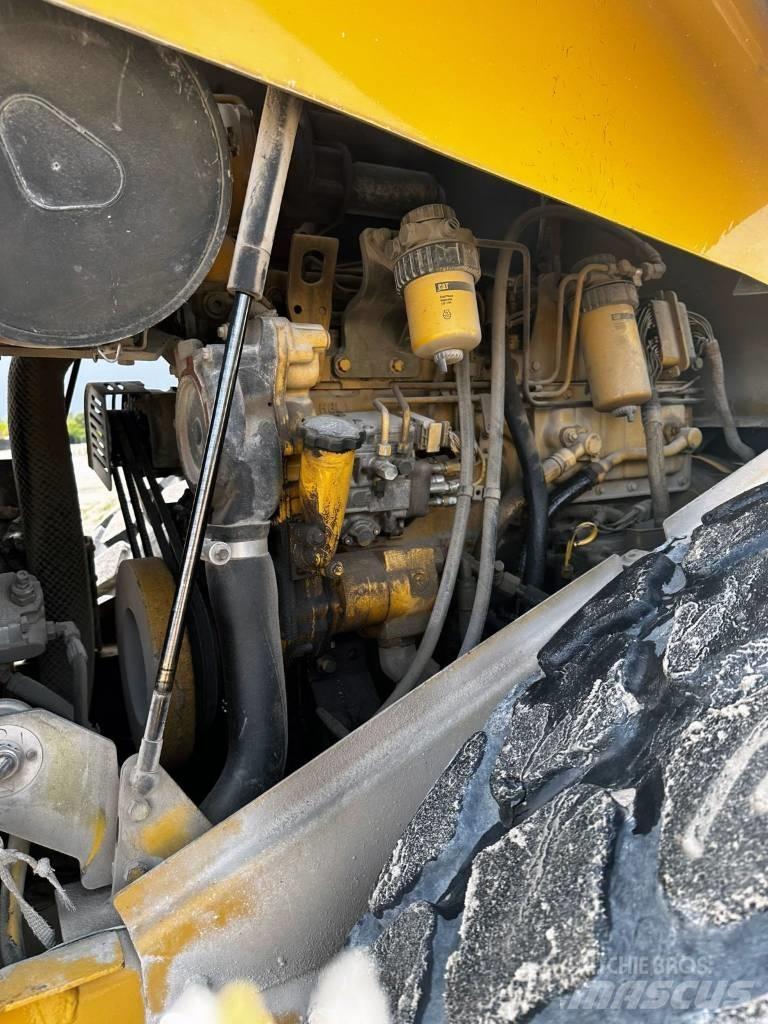 CAT CS 563 E مداحل مزدوجة