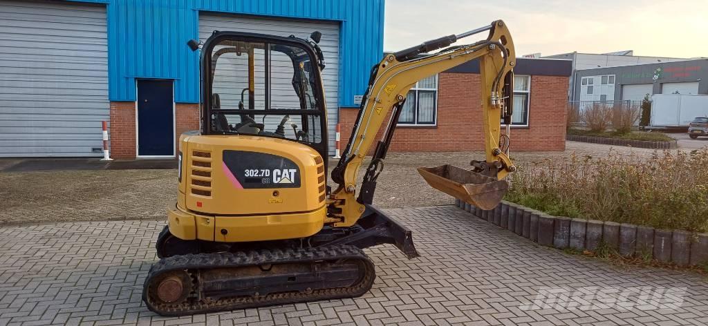 CAT 302.7 CR حفارات صغيرة أقل من 7 طن (حفارات صغيرة)