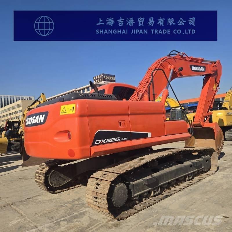 Doosan DX 225 حفارات زحافة