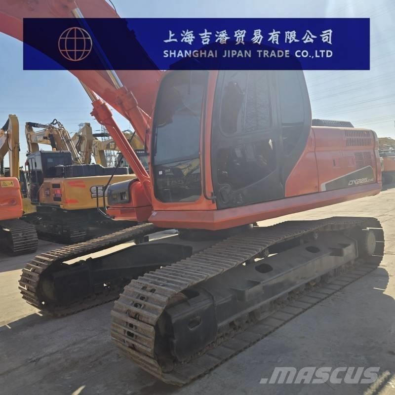 Doosan DX 225 حفارات زحافة