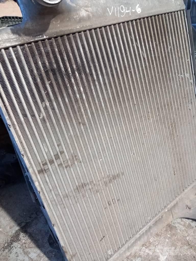Volvo FH 12  20566842 مشعات