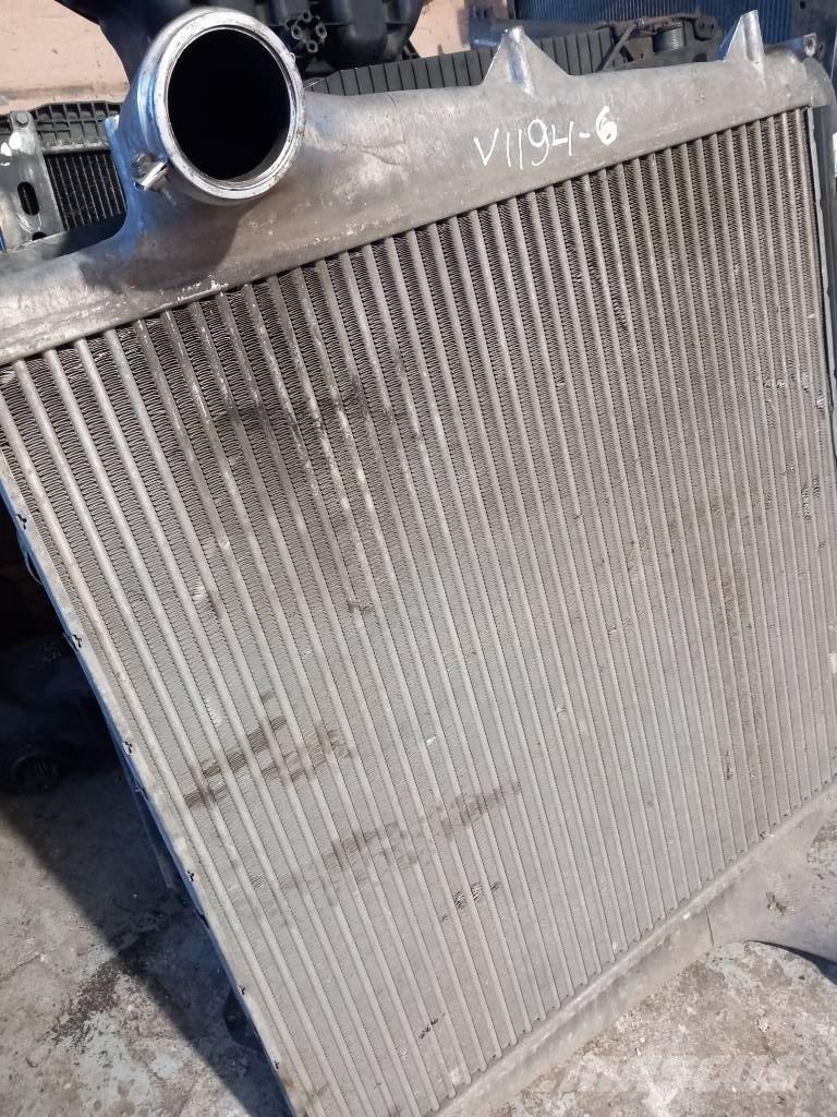 Volvo FH 12  20566842 مشعات