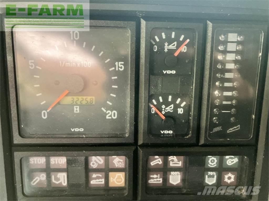 CLAAS medion 330 حصادات