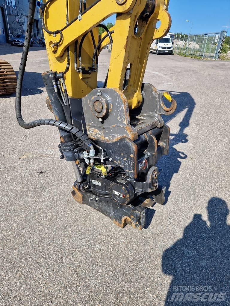 CAT 325 حفارات زحافة