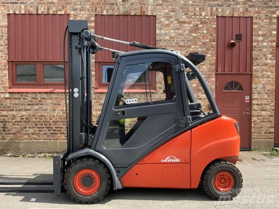 Linde H 30 D شاحنات الديزل