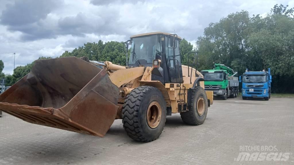 CAT 962 H لوادر بعجل