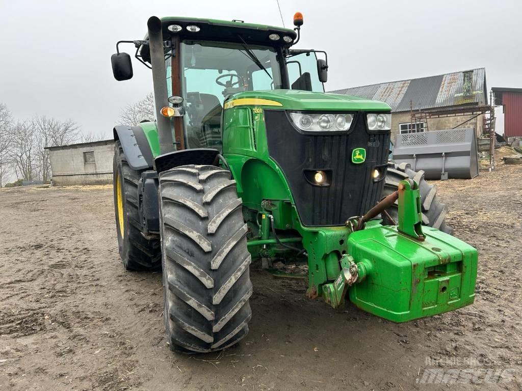 John Deere 7230 R الجرارات