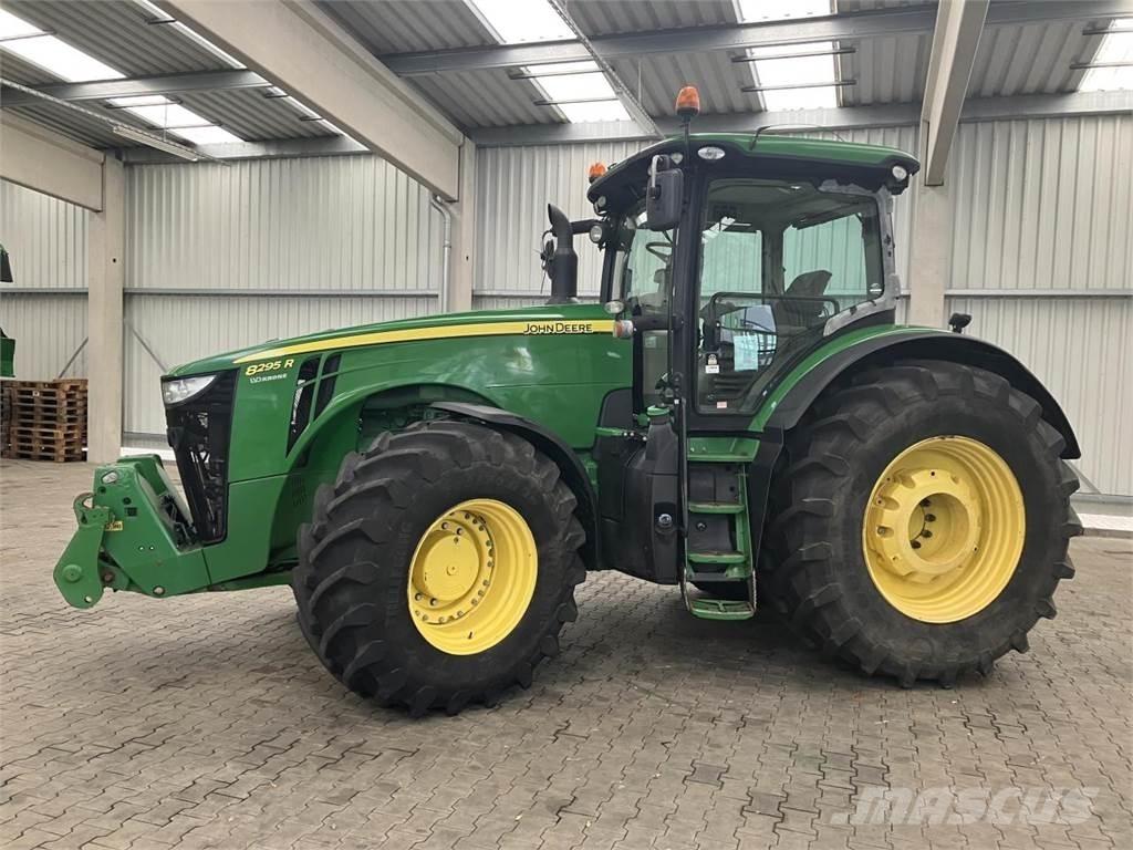 John Deere 8295R الجرارات