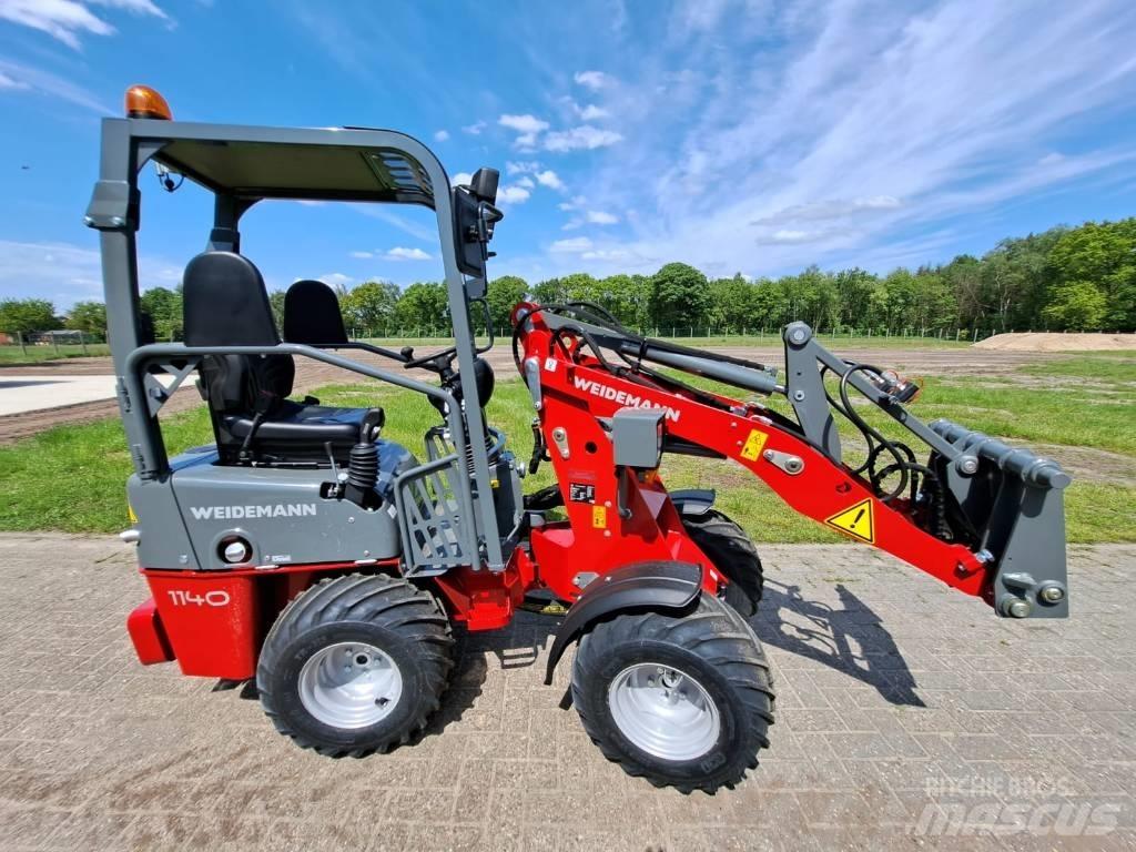 Weidemann 1140 لوادر صغيرة