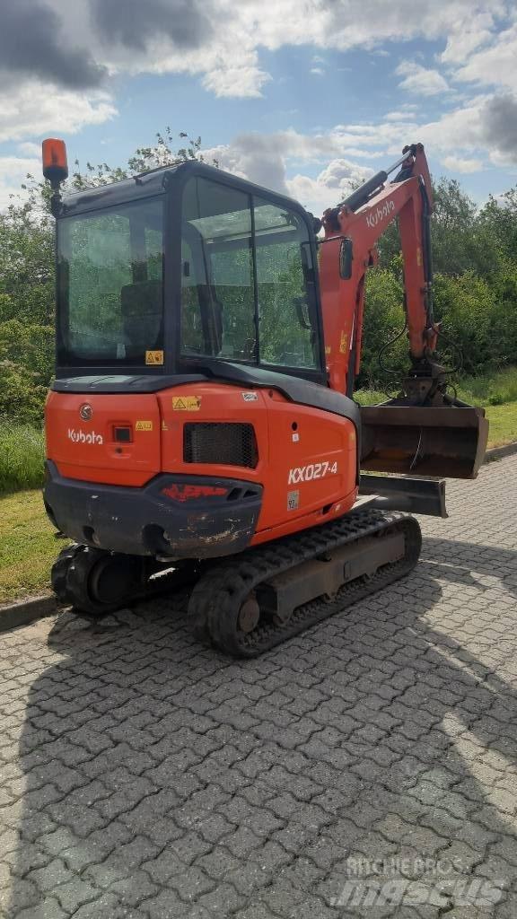 Kubota KX027-4 حفارات صغيرة أقل من 7 طن (حفارات صغيرة)