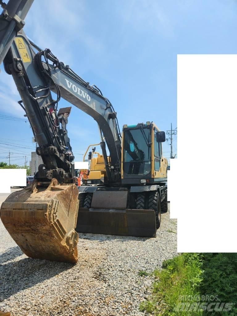 Volvo EW145BP حفارات بعجل