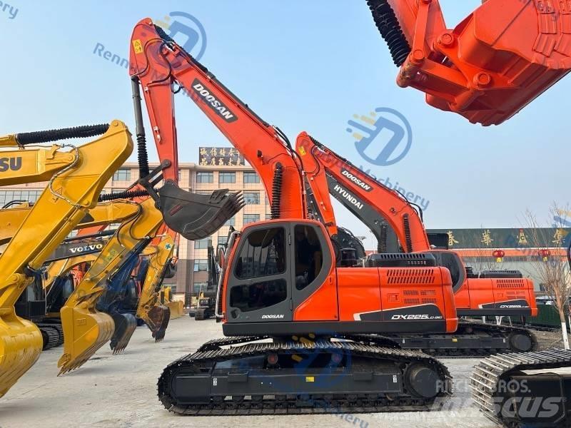 Doosan DX 225 LC-9C حفارات زحافة