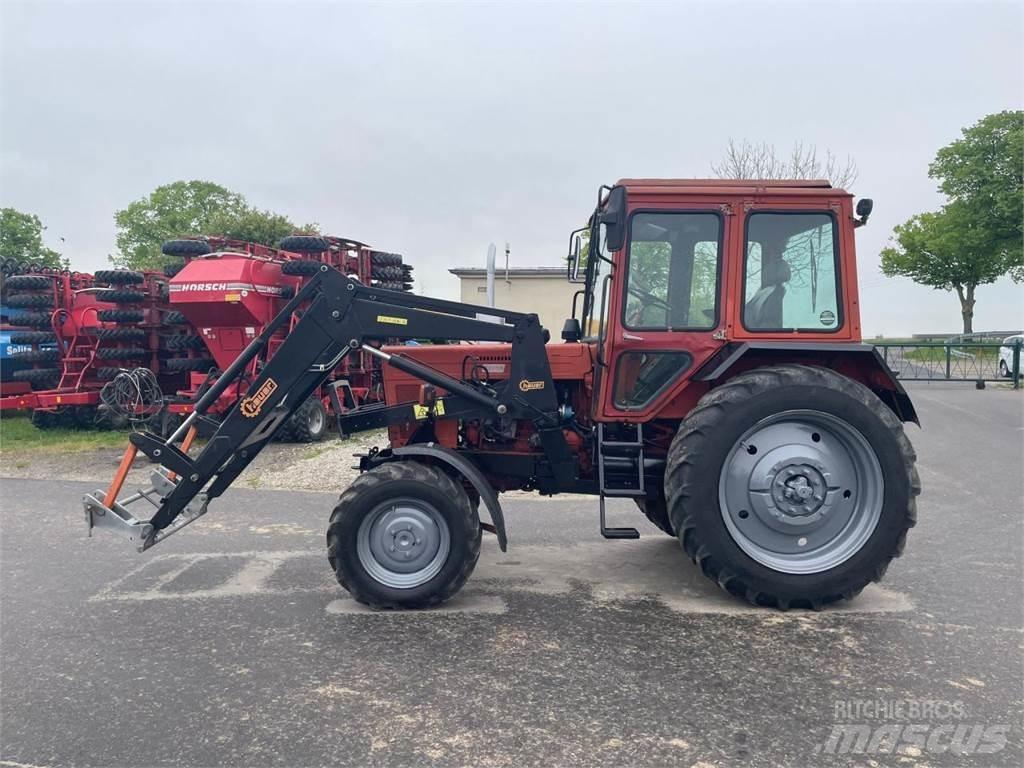 Belarus MTS 82 + FL الجرارات
