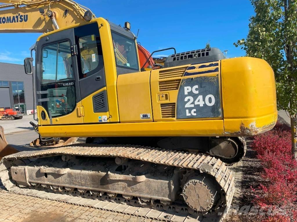 Komatsu PC 240 LC-8 حفارات زحافة