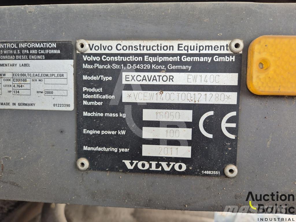 Volvo EW 140 C حفارات بعجل