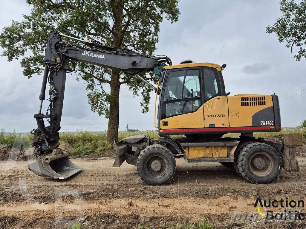 Volvo EW 140 C حفارات بعجل