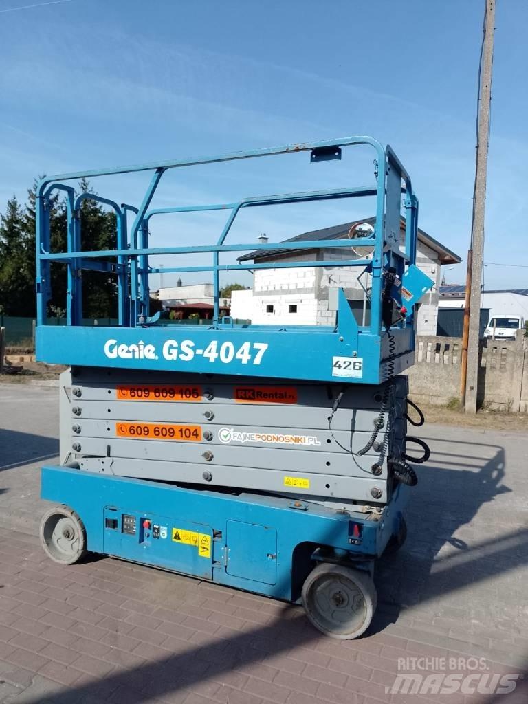 Genie GS 4047 رافعات مقصية الشكل