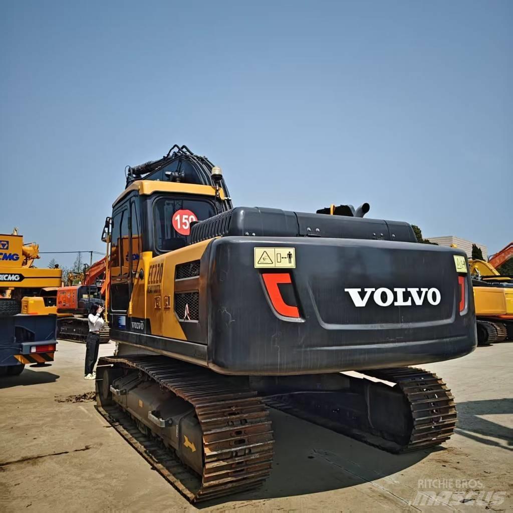 Volvo EC 220 حفارات زحافة
