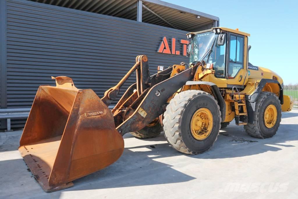 Volvo L120G لوادر بعجل