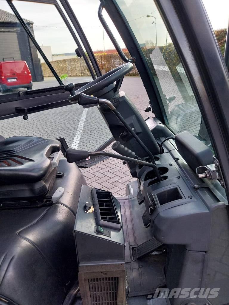 UniCarriers U1D2A25Q شاحنات LPG