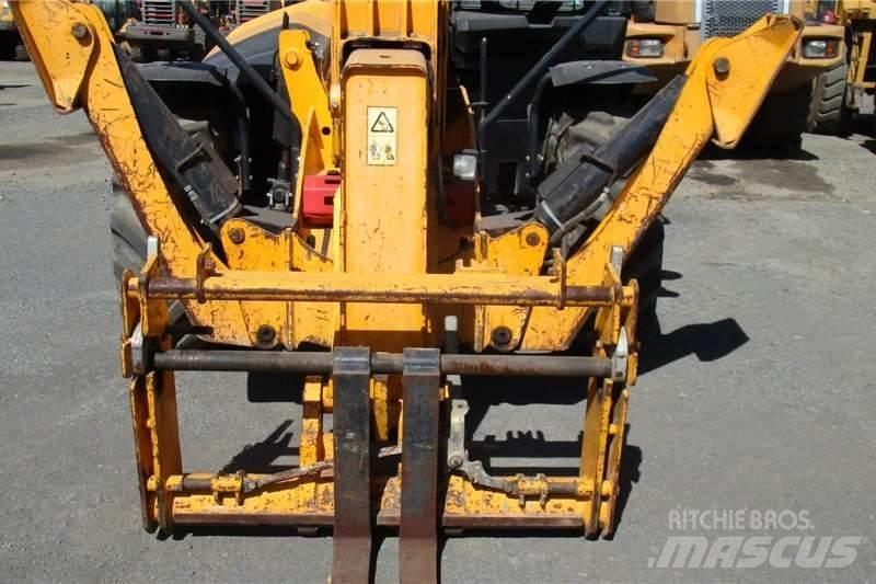 JCB 540-170 شاحنات أخرى