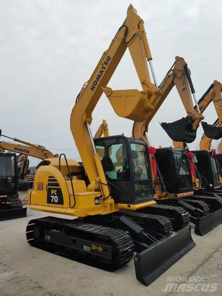 Komatsu 70-8 حفارات زحافة
