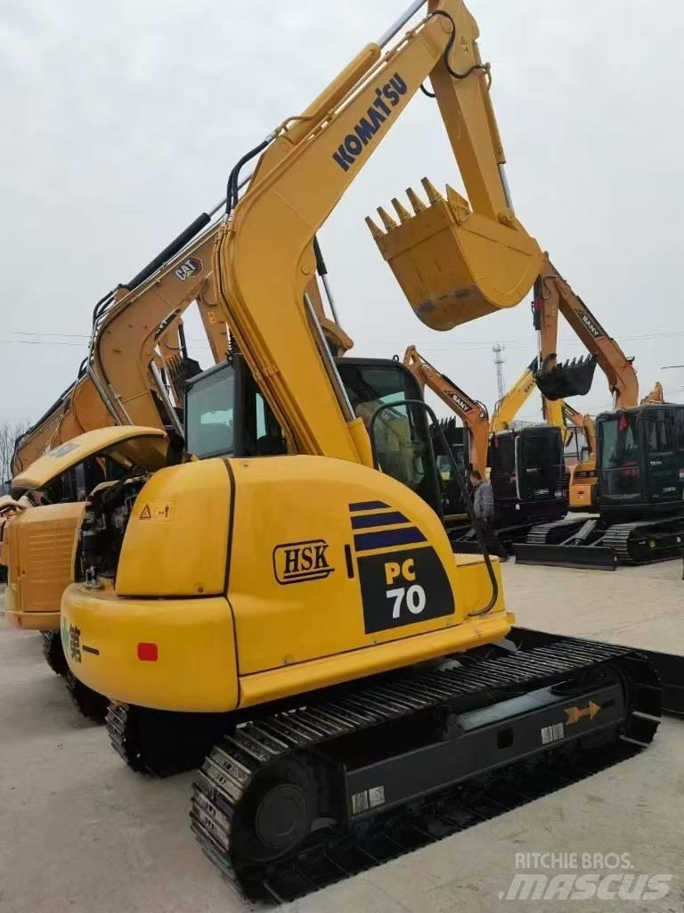 Komatsu 70-8 حفارات زحافة