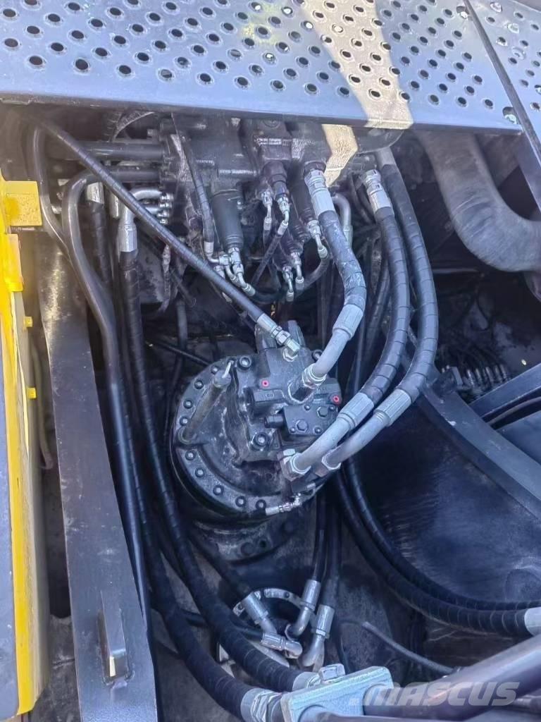 Volvo 290 حفارات زحافة