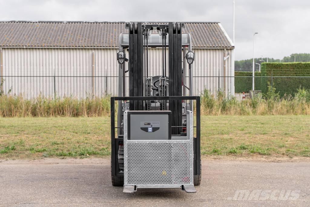 Manitou ME 430 شاحنات ذات رافعات شوكية تعمل بالكهرباء