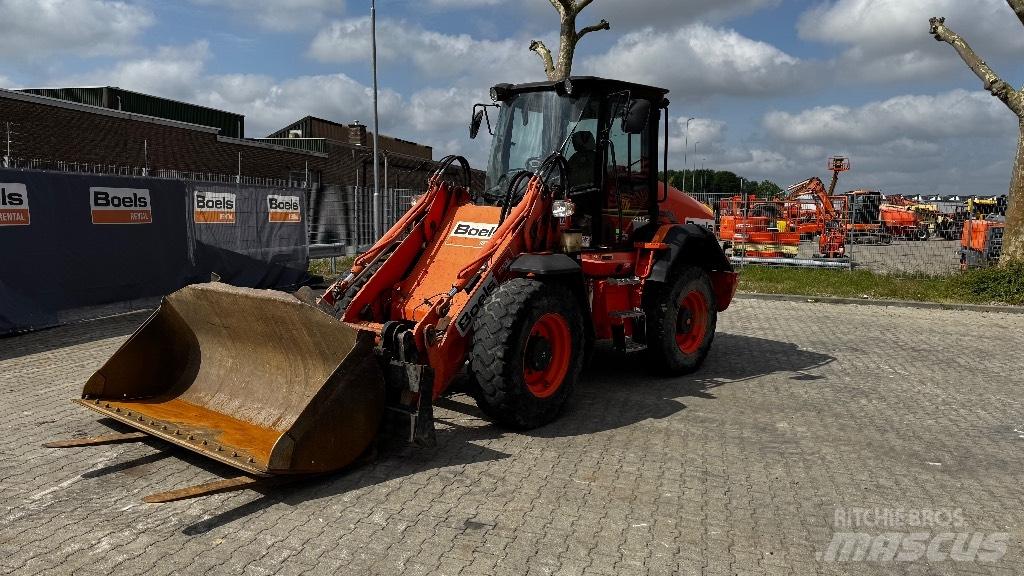 JCB 411HT T4i لوادر بعجل